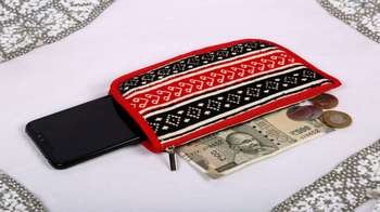 Compact two-in-one purse to hold mobile and money